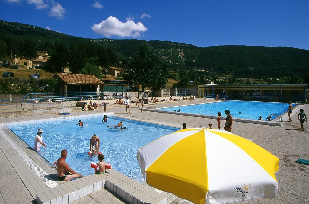 Vvf Drome Provence Hotel Montbrun-les-Bains Eksteriør billede